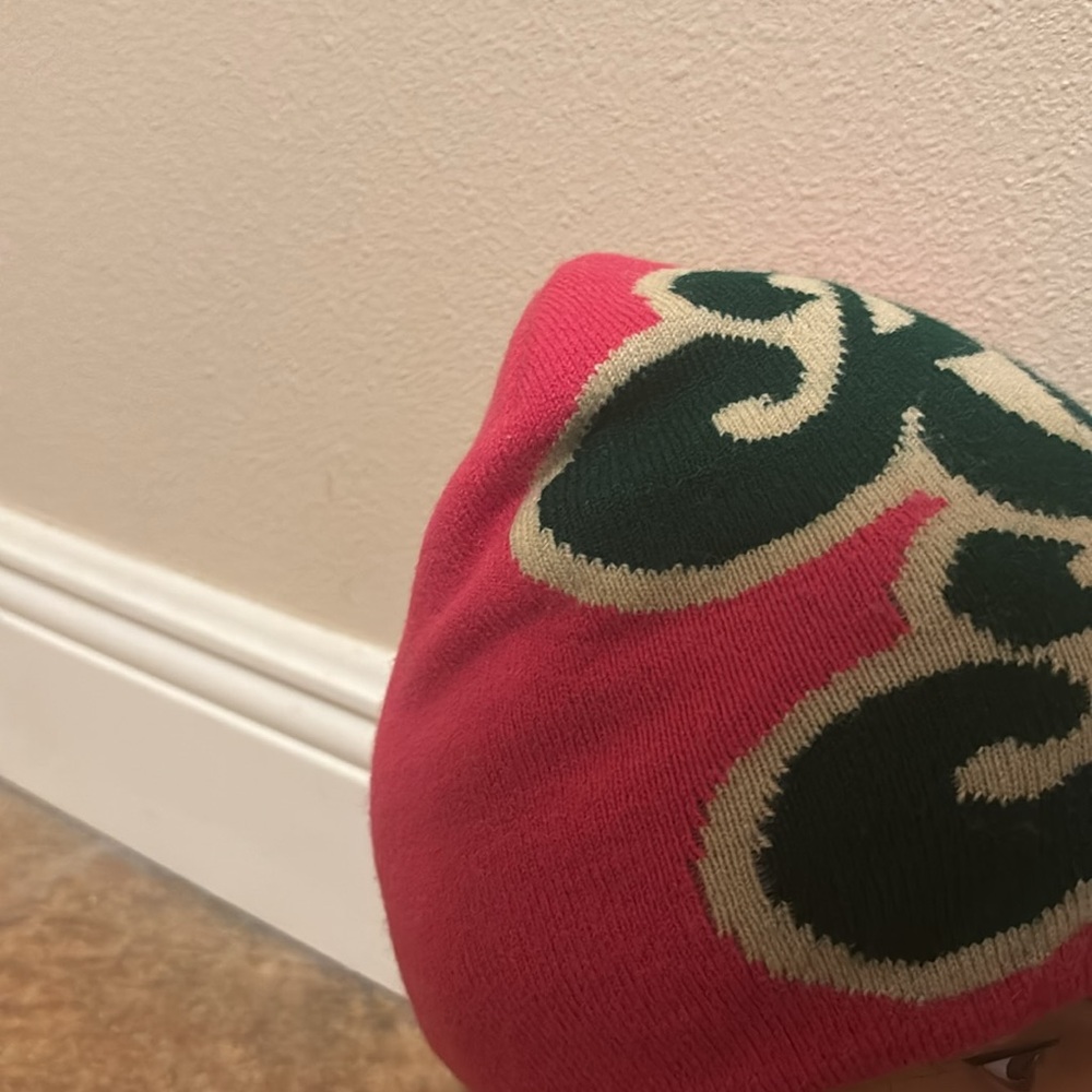 hot pink (rich Mob beanie ) - Picture 3 of 3